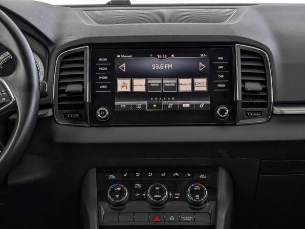 Skoda Karoq I с пробегом 2022 года, цена 2 730 000 рублей, 75528 км, внедорожник, Автокод Объявления