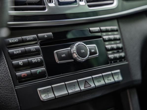 Mercedes-Benz E-Класс IV (W212 S212 C207) Рестайлинг с пробегом 2013 года, цена 1 898 000 рублей, 232816 км, седан, Автокод Объявления