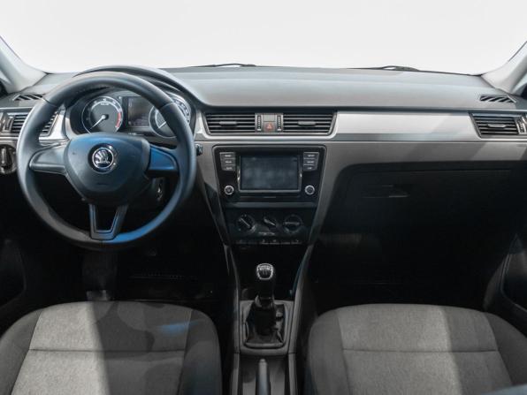 Skoda Rapid I Рестайлинг с пробегом 2018 года, цена 948 658 рублей, 235600 км, лифтбек, Автокод Объявления