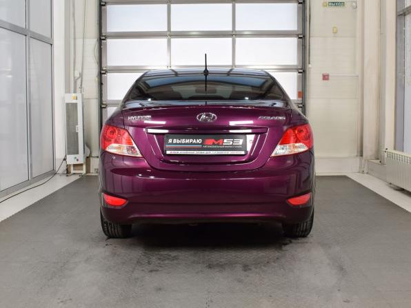 Hyundai Solaris I с пробегом 2012 года, цена 1 049 995 рублей, 141118 км, седан, Автокод Объявления