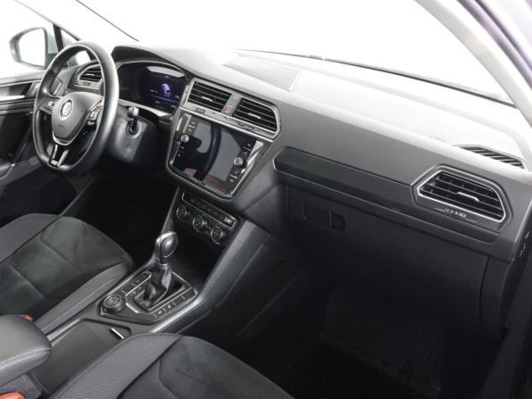 Volkswagen Tiguan II с пробегом 2017 года, цена 2 420 000 рублей, 101940 км, внедорожник, Автокод Объявления