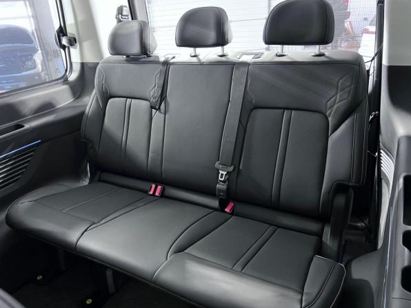 Hyundai Staria I с пробегом 2025 года, цена 8 999 900 рублей, 50 км, минивэн, Автокод Объявления
