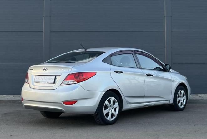 Hyundai Solaris I с пробегом 2012 года, цена 610 000 рублей, 127692 км, седан, Автокод Объявления