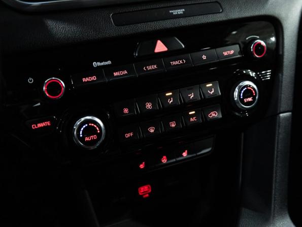 Kia Sportage IV Рестайлинг с пробегом 2021 года, цена 2 599 700 рублей, 63276 км, внедорожник, Автокод Объявления
