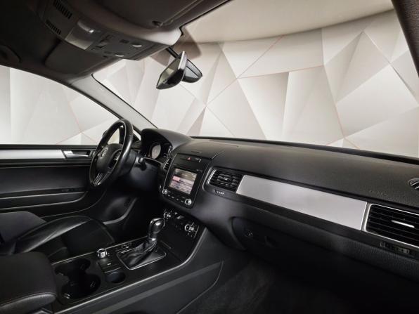 Volkswagen Touareg II с пробегом 2011 года, цена 1 689 000 рублей, 189008 км, внедорожник, Автокод Объявления