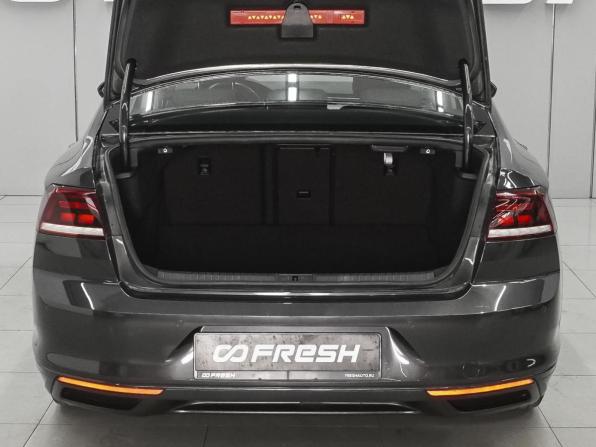 Volkswagen Passat B8 Рестайлинг с пробегом 2019 года, цена 2 369 000 рублей, 151942 км, седан, Автокод Объявления