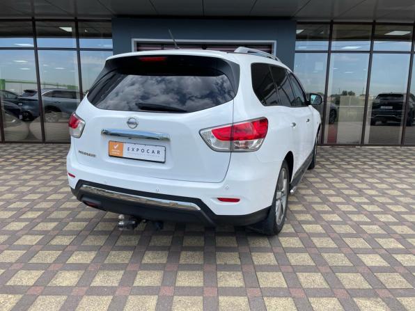 Nissan Pathfinder IV с пробегом 2014 года, цена 1 410 000 рублей, 164010 км, внедорожник, Автокод Объявления