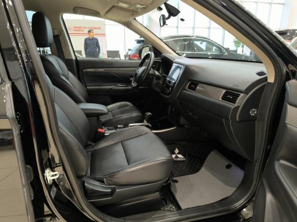Mitsubishi Outlander III Рестайлинг 3 с пробегом 2019 года, цена 2 720 000 рублей, 56264 км, внедорожник, Автокод Объявления