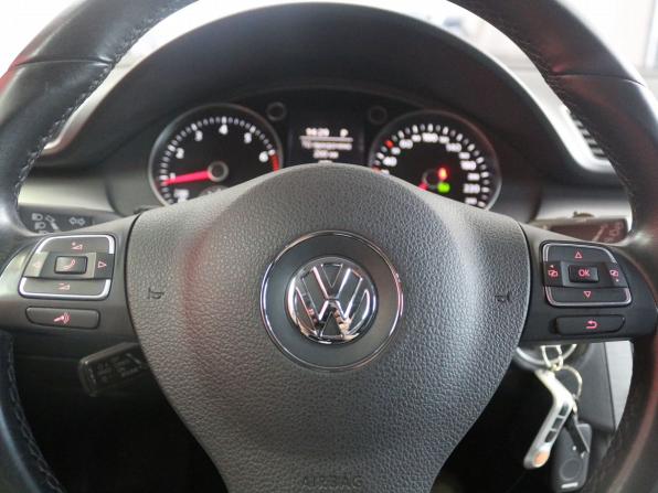 Volkswagen Passat B7 с пробегом 2012 года, цена 1 330 000 рублей, 107179 км, универсал, Автокод Объявления