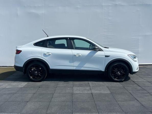 Новый Renault Arkana I 2019 года, цена 1 771 000 рублей, внедорожник, Автокод Объявления