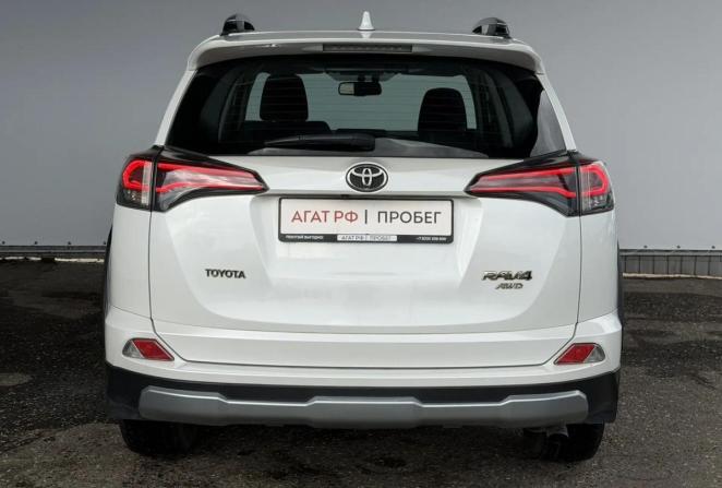Toyota RAV4 IV (XA40) Рестайлинг с пробегом 2018 года, цена 2 945 000 рублей, 55605 км, внедорожник, Автокод Объявления