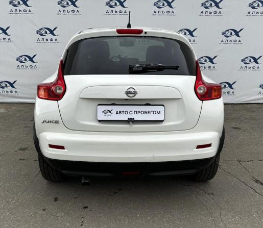 Nissan Juke I с пробегом 2014 года, цена 1 080 000 рублей, 158012 км, внедорожник, Автокод Объявления
