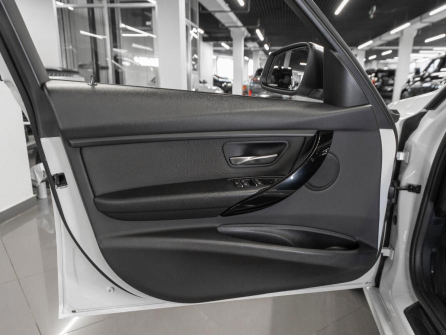 BMW 3 серии VI (F3x) Рестайлинг Москва  - изображение 17