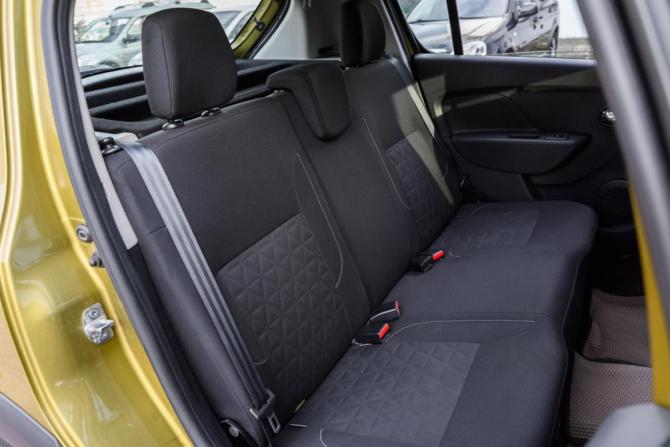 Renault Sandero II с пробегом 2016 года, цена 989 000 рублей, 80769 км, хэтчбек, Автокод Объявления
