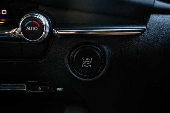 Mazda 3 IV (BP) с пробегом 2020 года, цена 1 749 000 рублей, 54707 км, хэтчбек, Автокод Объявления