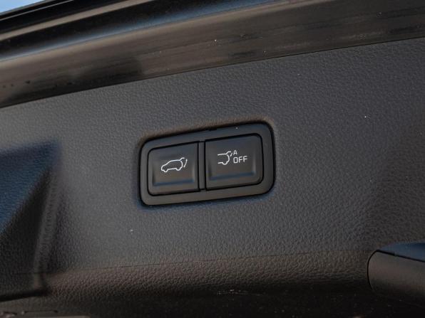 Kia Carnival IV с пробегом 2023 года, цена 4 750 000 рублей, 53597 км, минивэн, Автокод Объявления