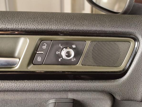 Volkswagen Touareg II с пробегом 2011 года, цена 1 930 997 рублей, 215837 км, внедорожник, Автокод Объявления