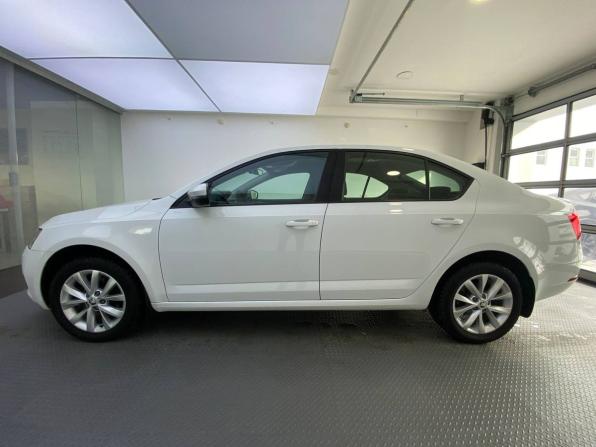 Skoda Octavia III (A7) Рестайлинг с пробегом 2018 года, цена 1 409 000 рублей, 166827 км, лифтбек, Автокод Объявления