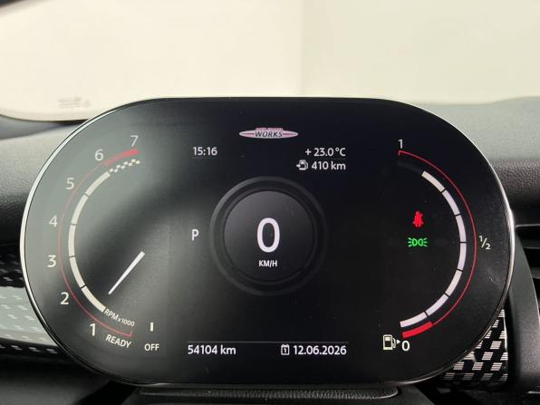 Mini Hatch III (F55/F56) Рестайлинг с пробегом 2020 года, цена 2 790 000 рублей, 54102 км, хэтчбек, Автокод Объявления