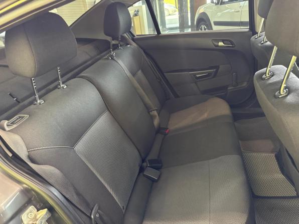 Opel Astra H Рестайлинг с пробегом 2010 года, цена 470 000 рублей, 266011 км, седан, Автокод Объявления