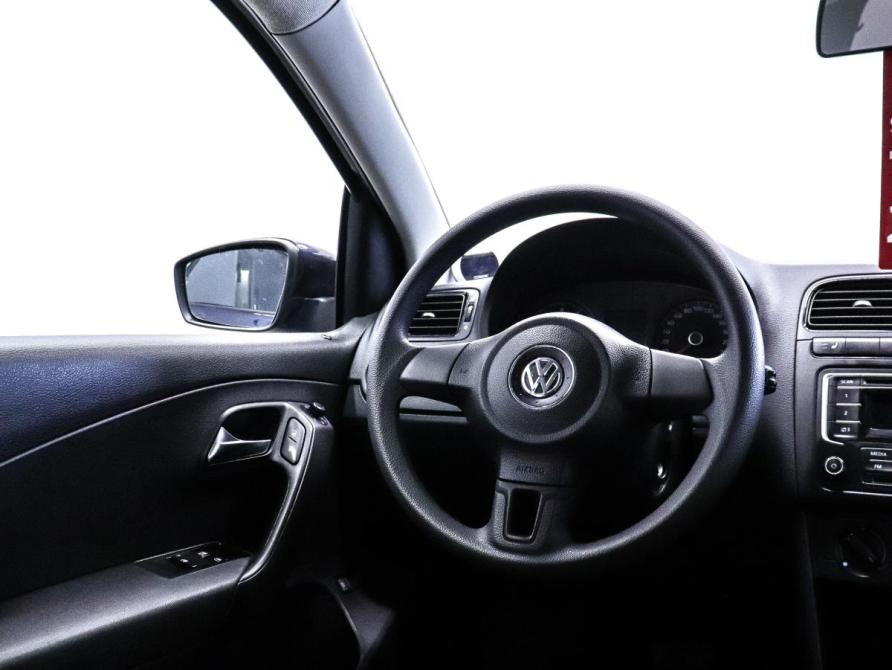Volkswagen Polo V Красноярск  - изображение 20