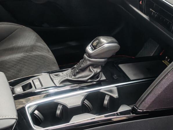 Toyota Camry IX (XV80) China Market с пробегом 2024 года, цена 4 250 000 рублей, 10000 км, седан, Автокод Объявления