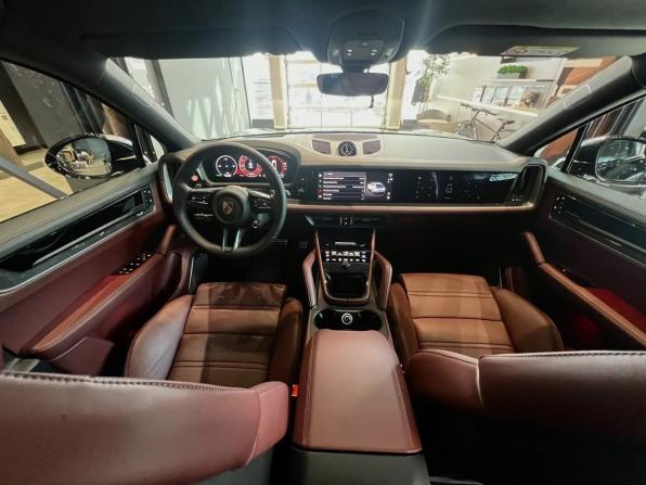 Porsche Cayenne III Рестайлинг с пробегом 2025 года, цена 16 666 000 рублей, 1500 км, внедорожник, Автокод Объявления