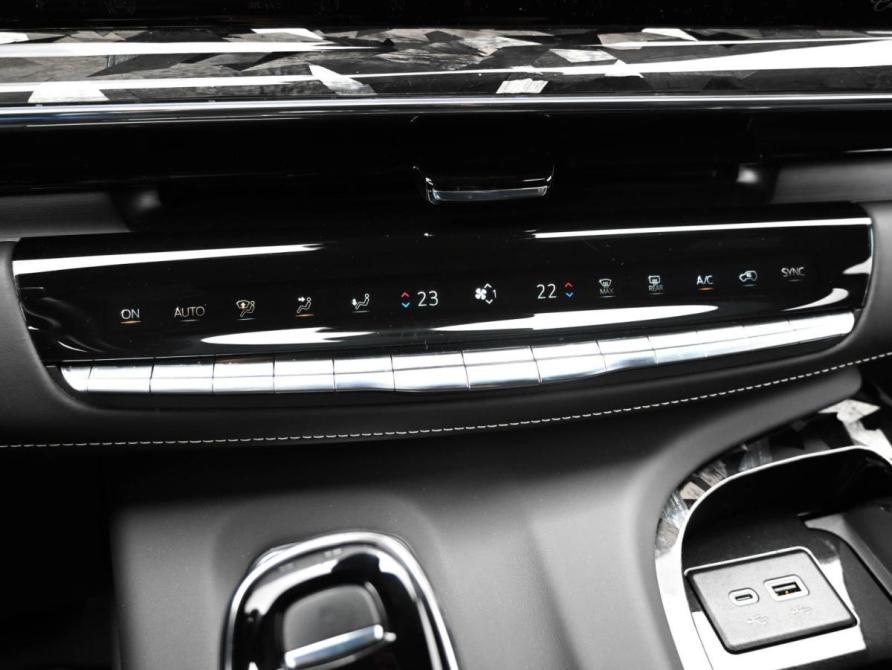 Cadillac Escalade V Новороссийск  - изображение 38
