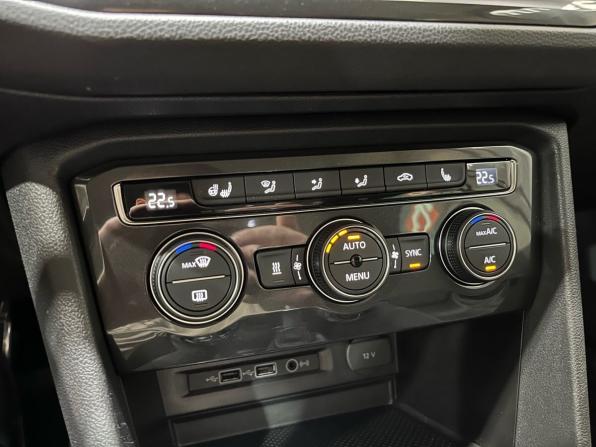 Volkswagen Tiguan II с пробегом 2018 года, цена 2 599 000 рублей, 159435 км, внедорожник, Автокод Объявления
