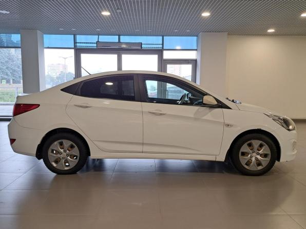 Hyundai Solaris I Рестайлинг с пробегом 2016 года, цена 970 000 рублей, 154208 км, седан, Автокод Объявления