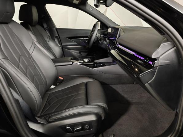 BMW 5 серии VIII (G60/G61/G68) с пробегом 2024 года, цена 7 100 000 рублей, 59776 км, седан, Автокод Объявления