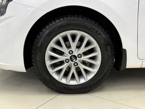 Kia Rio IV Рестайлинг с пробегом 2021 года, цена 1 635 000 рублей, 88454 км, седан, Автокод Объявления