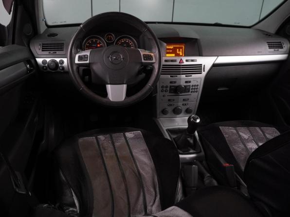 Opel Astra H Рестайлинг с пробегом 2011 года, цена 699 000 рублей, 165459 км, седан, Автокод Объявления