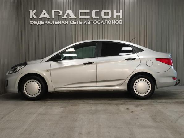 Hyundai Solaris I с пробегом 2013 года, цена 640 000 рублей, 151000 км, седан, Автокод Объявления