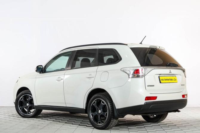 Mitsubishi Outlander III с пробегом 2012 года, цена 1 399 000 рублей, 229000 км, внедорожник, Автокод Объявления