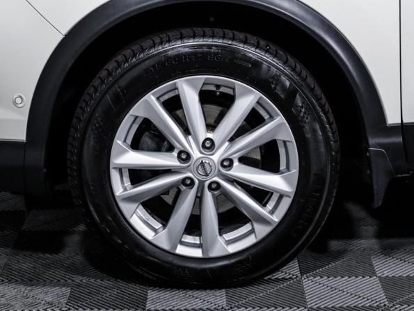 Nissan Qashqai II с пробегом 2017 года, цена 1 900 000 рублей, 78316 км, внедорожник, Автокод Объявления