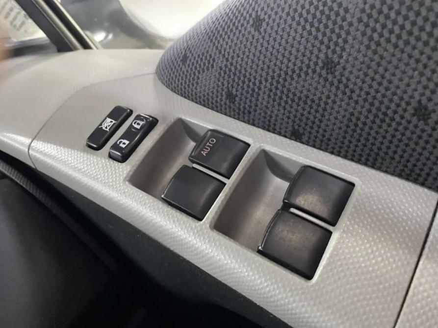 Toyota Vitz II (XP90) Челябинск  - изображение 12