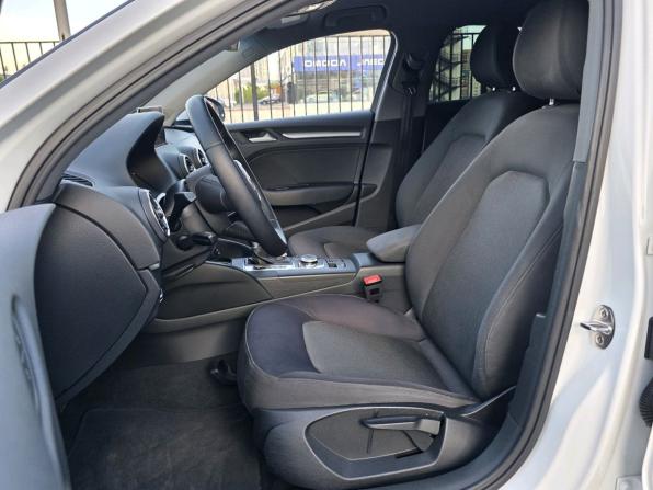 Audi A3 III (8V) Рестайлинг с пробегом 2018 года, цена 1 470 000 рублей, 143142 км, седан, Автокод Объявления