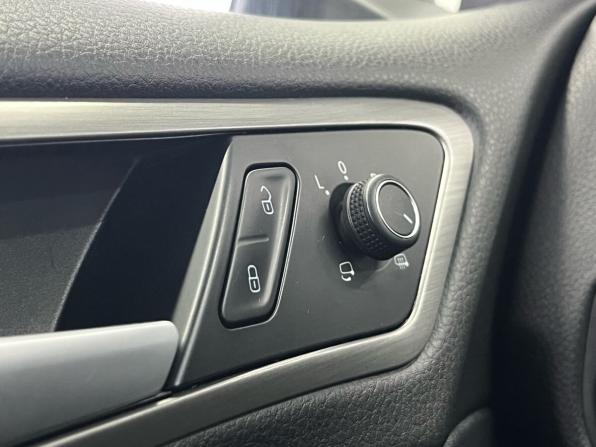 Volkswagen Golf VII с пробегом 2014 года, цена 1 499 000 рублей, 72000 км, хэтчбек, Автокод Объявления