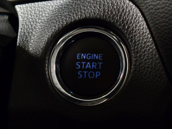 Toyota RAV4 V (XA50) с пробегом 2020 года, цена 3 284 995 рублей, 105004 км, внедорожник, Автокод Объявления