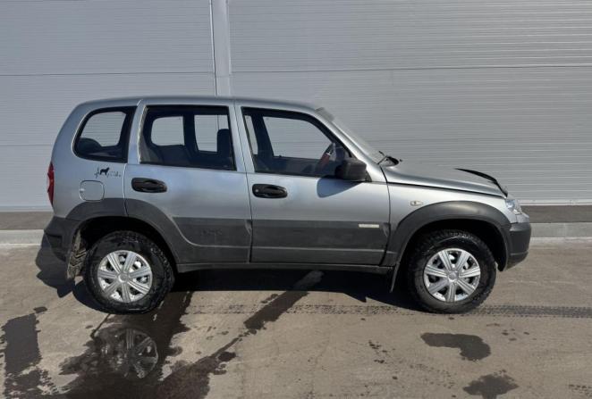 Chevrolet Niva I Рестайлинг с пробегом 2015 года, цена 505 000 рублей, 200000 км, внедорожник, Автокод Объявления