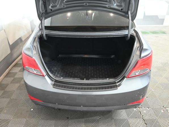 Hyundai Solaris I Рестайлинг с пробегом 2014 года, цена 970 000 рублей, 292156 км, седан, Автокод Объявления