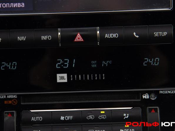 Toyota Land Cruiser 200 Series Рестайлинг 2 с пробегом 2018 года, цена 6 338 000 рублей, 136940 км, внедорожник, Автокод Объявления