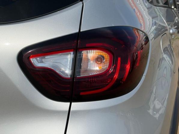 Renault Kaptur I с пробегом 2016 года, цена 1 370 000 рублей, 79088 км, внедорожник, Автокод Объявления