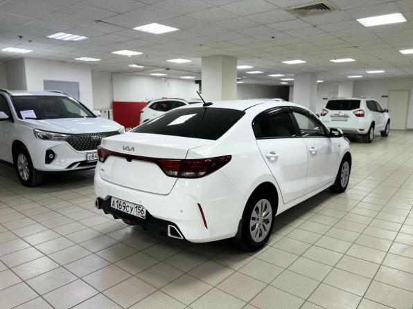 Kia Rio IV Рестайлинг с пробегом 2021 года, цена 1 690 000 рублей, 69272 км, седан, Автокод Объявления
