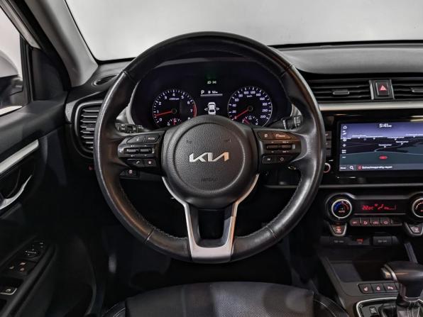 Kia Rio IV Рестайлинг с пробегом 2021 года, цена 1 650 000 рублей, 68826 км, седан, Автокод Объявления