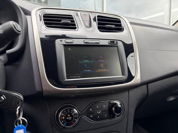 Renault Sandero II Рестайлинг с пробегом 2021 года, цена 1 395 000 рублей, 50146 км, хэтчбек, Автокод Объявления