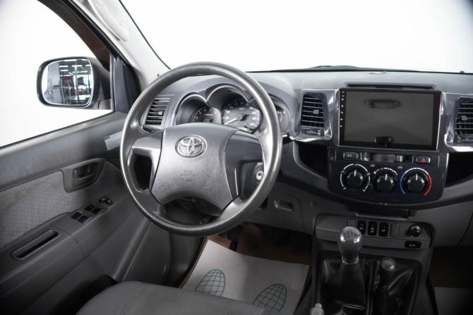 Toyota Hilux VII Рестайлинг с пробегом 2013 года, цена 2 349 000 рублей, 270000 км, offers.body_type.unknown, Автокод Объявления