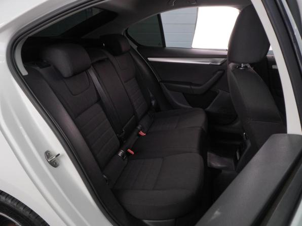 Skoda Octavia III (A7) с пробегом 2013 года, цена 999 000 рублей, 219919 км, лифтбек, Автокод Объявления