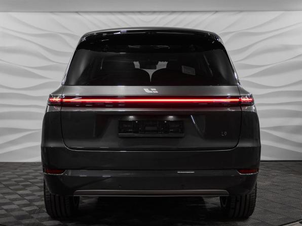 Новый Li Auto (Lixiang) L9 I Рестайлинг 2025 года, цена 11 799 000 рублей, внедорожник, Автокод Объявления